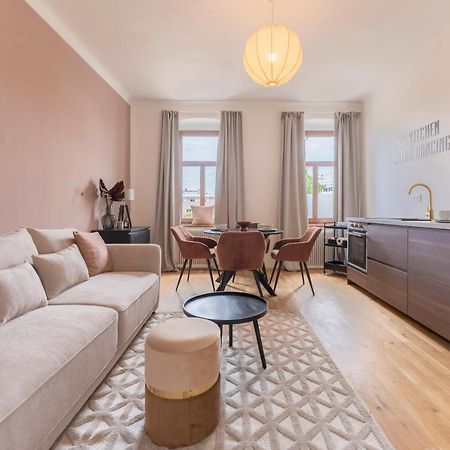 City Lounge Appartement Am Hauptbahnhof 圣珀尔滕 外观 照片