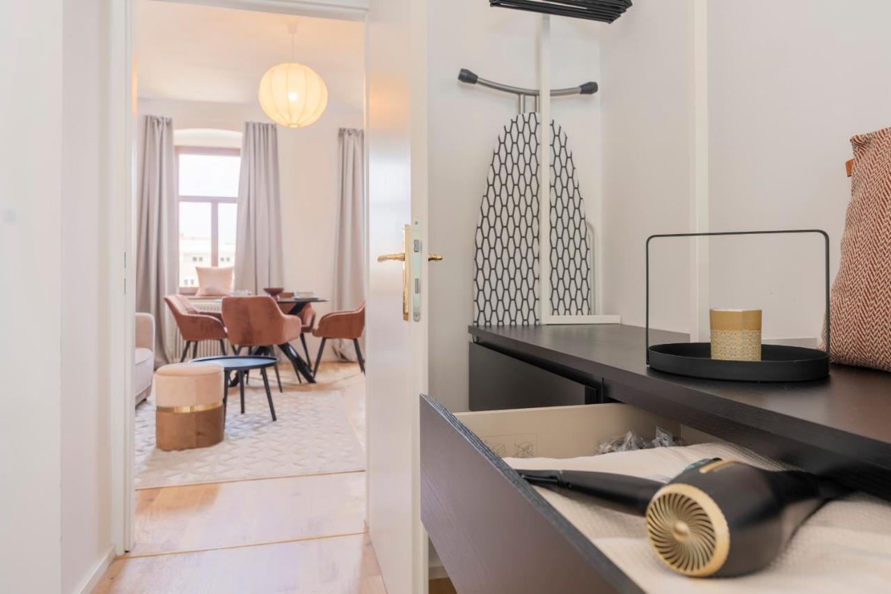 City Lounge Appartement Am Hauptbahnhof 圣珀尔滕 外观 照片