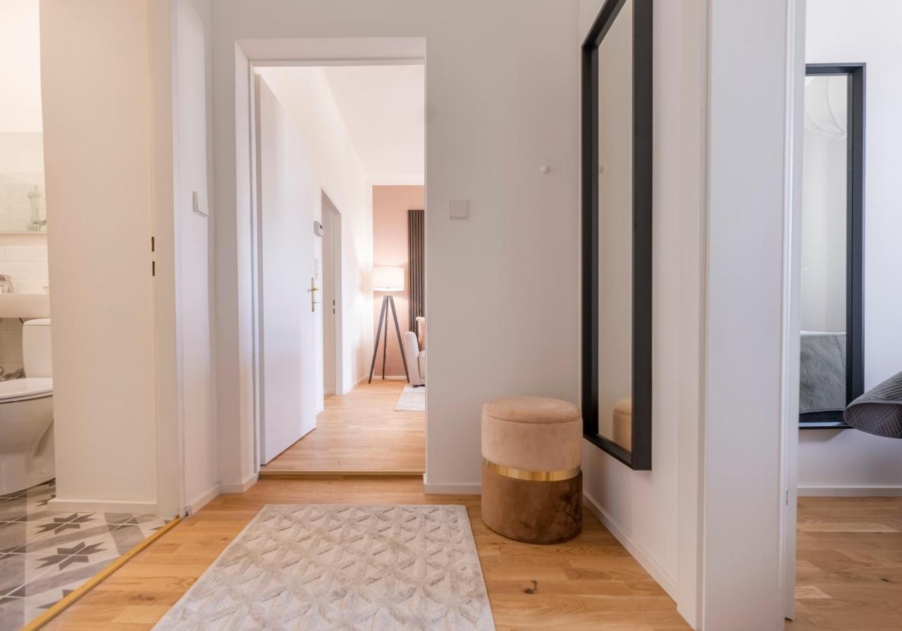 City Lounge Appartement Am Hauptbahnhof 圣珀尔滕 外观 照片