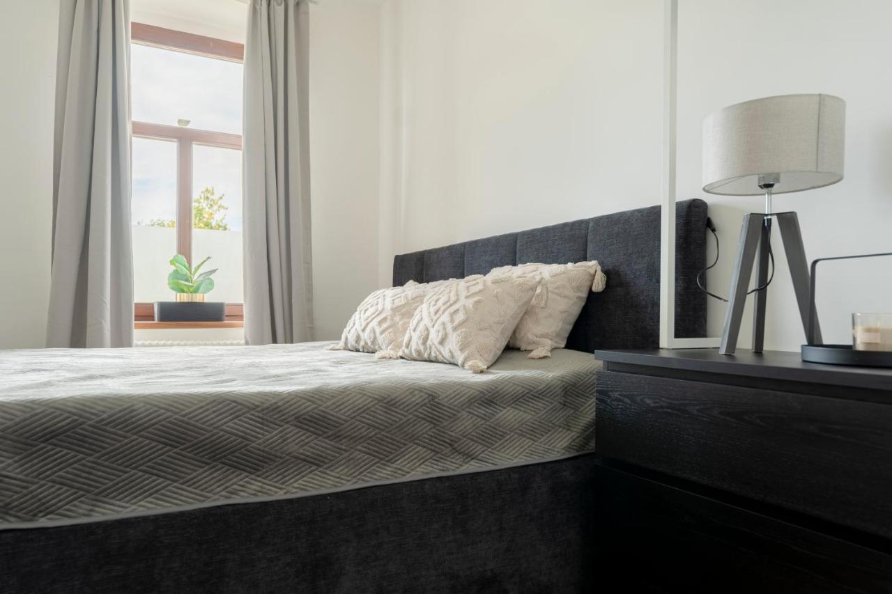 City Lounge Appartement Am Hauptbahnhof 圣珀尔滕 外观 照片